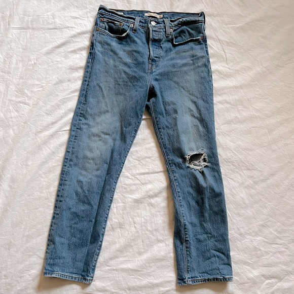 Levi’s Wedgie Straight Jeans Medium Wash - Size 28 - Picture 1 of 7